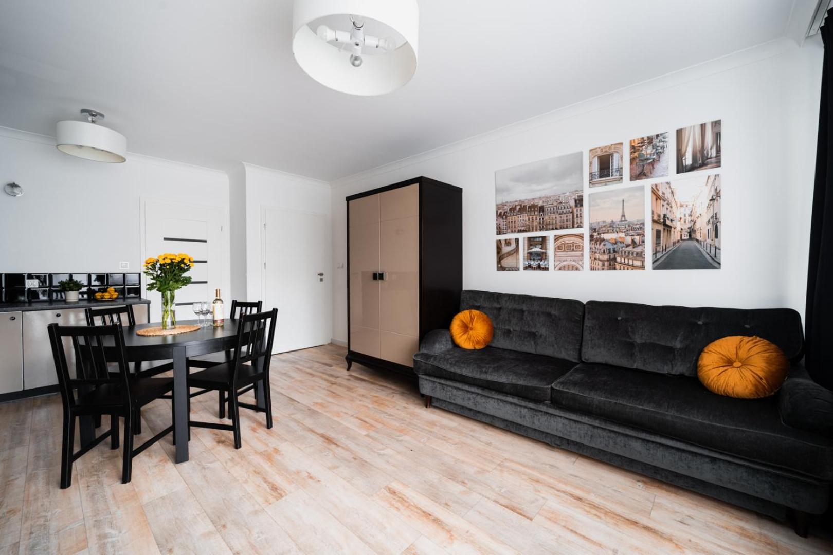 Apartment Old Town - 3 Rooms - 2 Bathrooms - 12 People - Parking Place Wroclaw Ngoại thất bức ảnh