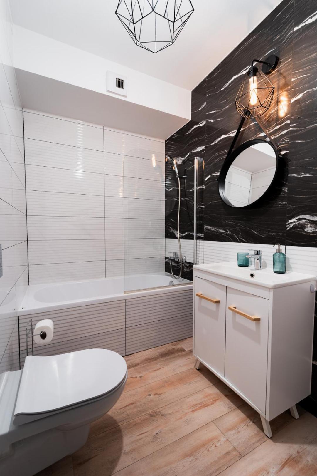 Apartment Old Town - 3 Rooms - 2 Bathrooms - 12 People - Parking Place Wroclaw Ngoại thất bức ảnh